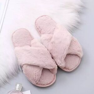 New Pink Fur Fluffy Warm Cozy Criss Cross Slippers
